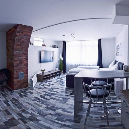 Moderne Wohnung Schwarzwald - In Bester Lage Direkt Am Fluss Бад-Вільдбад Екстер'єр фото
